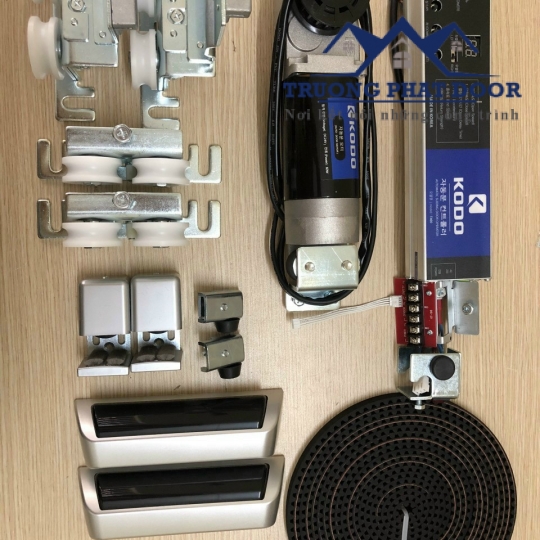 Cửa kính đóng mở tự động đồng xoài